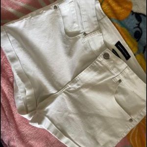 Aeropastle shorts white